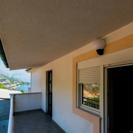 Pero 3 Min Walk To The Frühstückspension Lokva Rogoznica