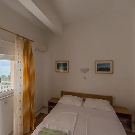 Frühstückspension Pero 3 Min Walk To The 3*