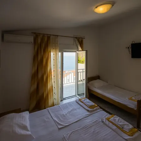 Frühstückspension Pero 3 Min Walk To The