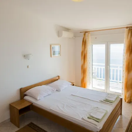 Pero 3 Min Walk To The Frühstückspension