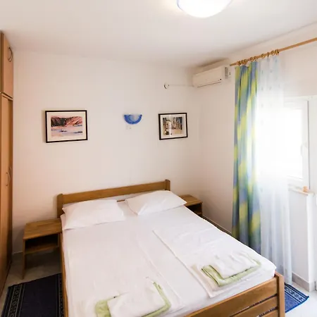 Pero 3 Min Walk To The 3* Lokva Rogoznica