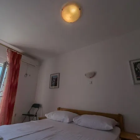 Pero 3 Min Walk To The Frühstückspension