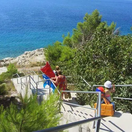 Pero 3 Min Walk To The Frühstückspension