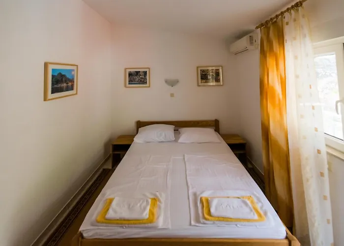 Pero 3 Min Walk To The