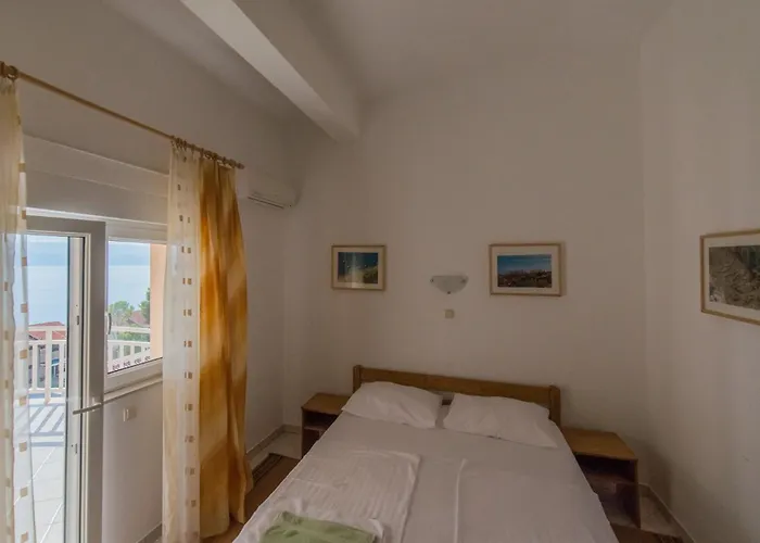 Frühstückspension Pero 3 Min Walk To The 3*