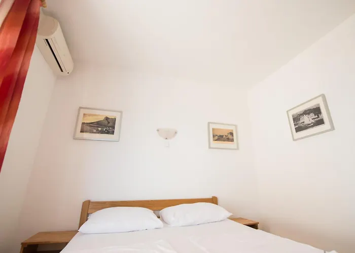 Frühstückspension Pero 3 Min Walk To The 3*