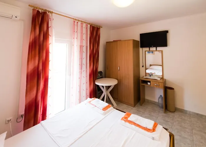 Frühstückspension Pero 3 Min Walk To The