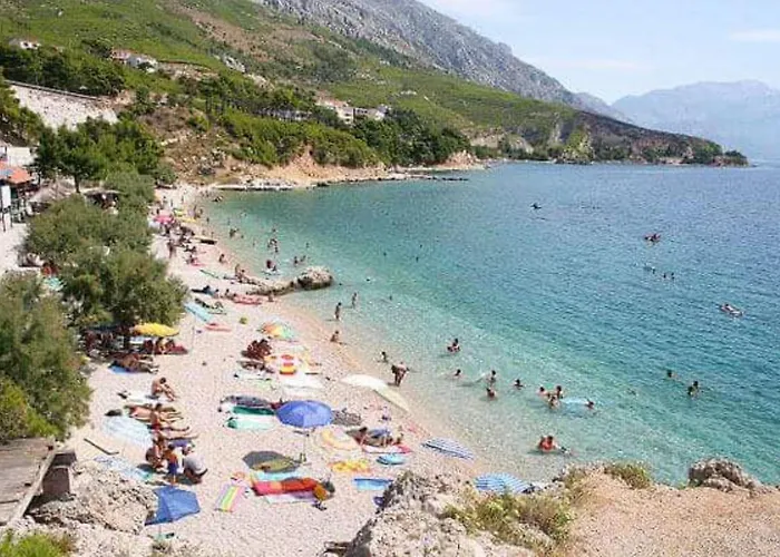 Pero 3 Min Walk To The Frühstückspension Lokva Rogoznica