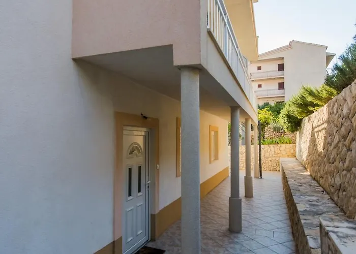 Pero 3 Min Walk To The 3*